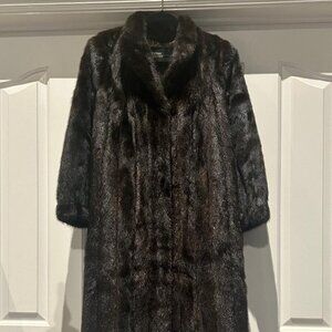 The Evans Collection Mink Fur Coat